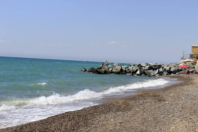 Пляж и море в Николаевке